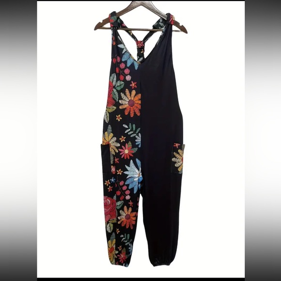 NIP/NWT FLORAL PRINT ROMPER - Picture 2 of 3